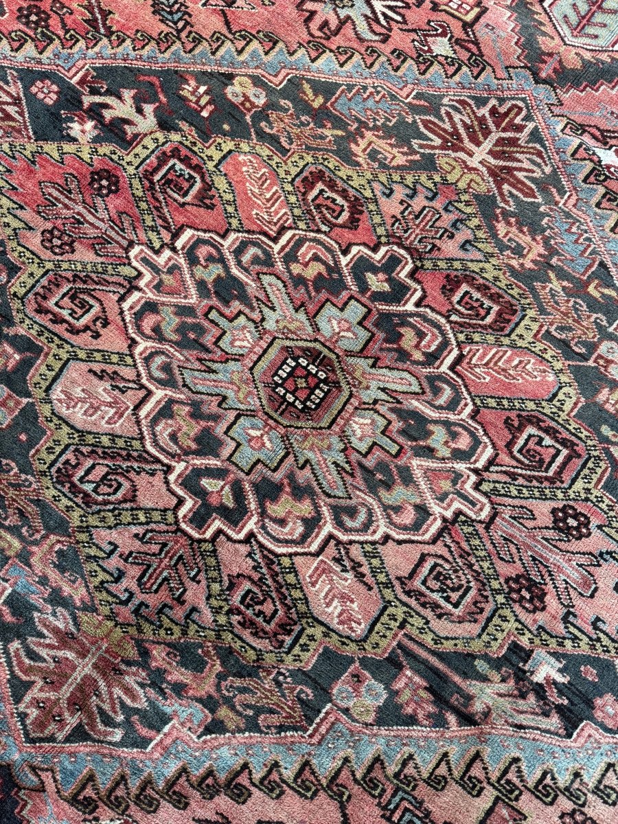 Persian Heriz Rug | 9' 8