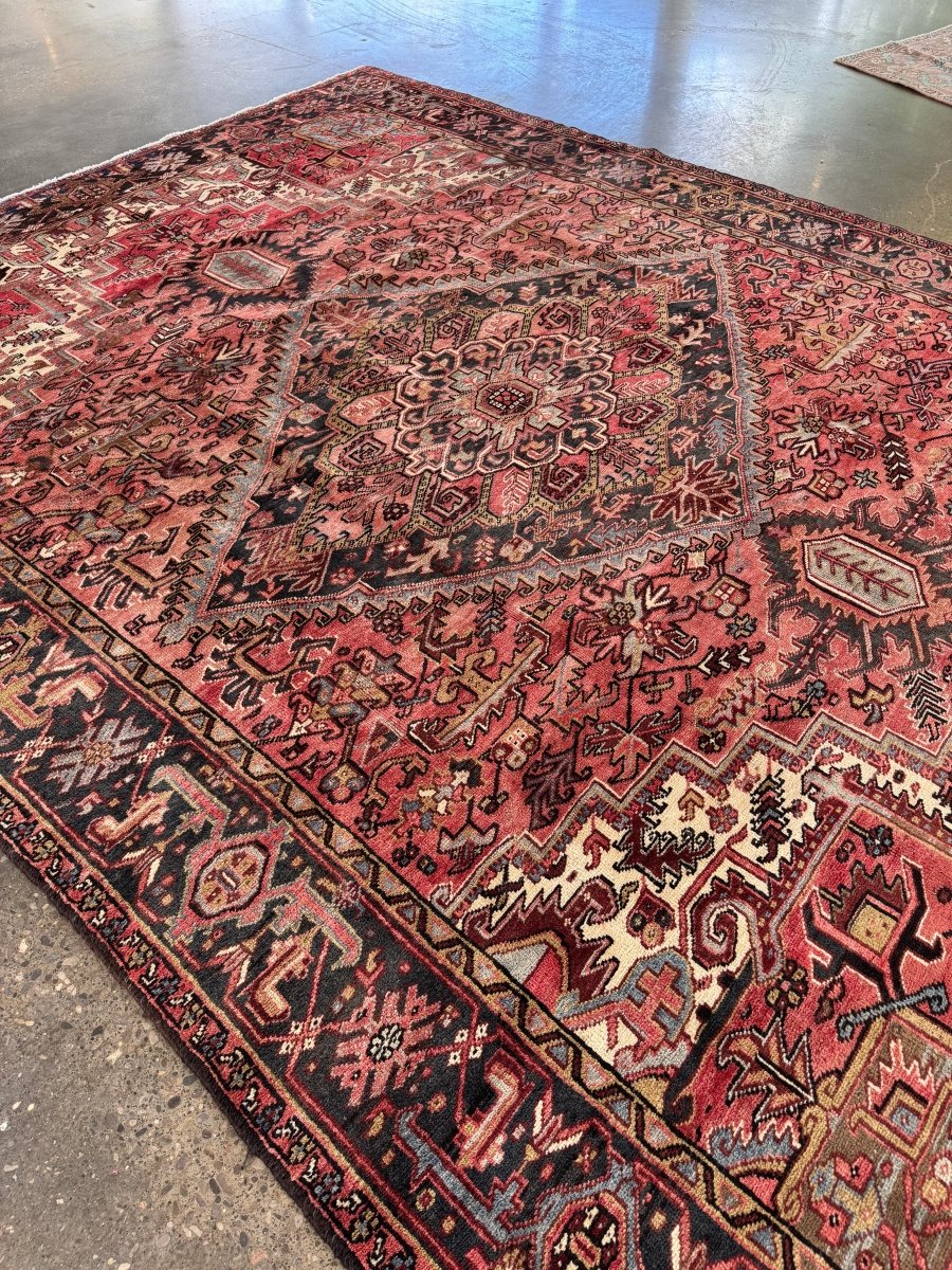 Persian Heriz Rug | 9' 8