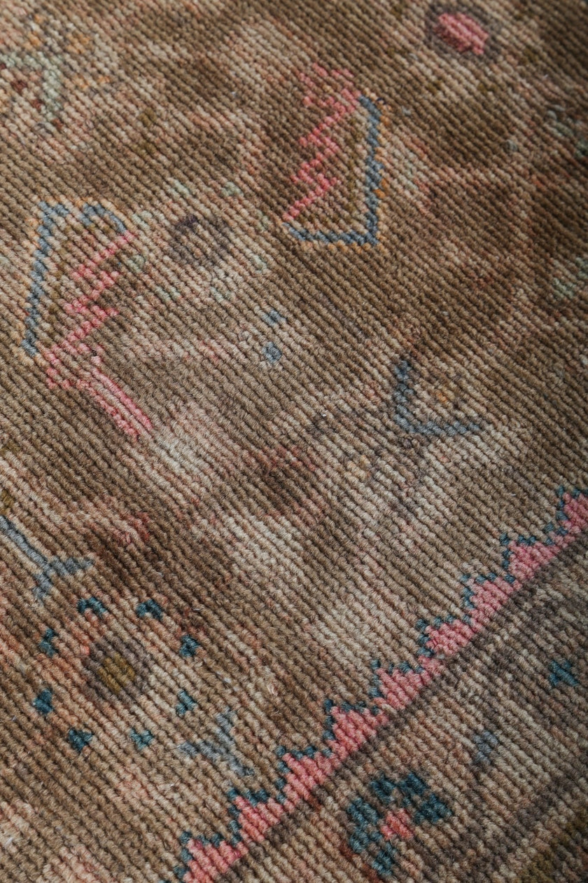 Persian Hosseinabad Rug | 5' 3