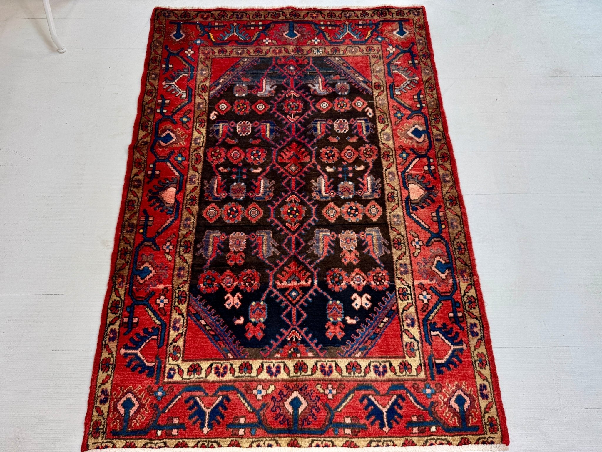 Persian Jozan Rug | 3' 5” x 4' 11