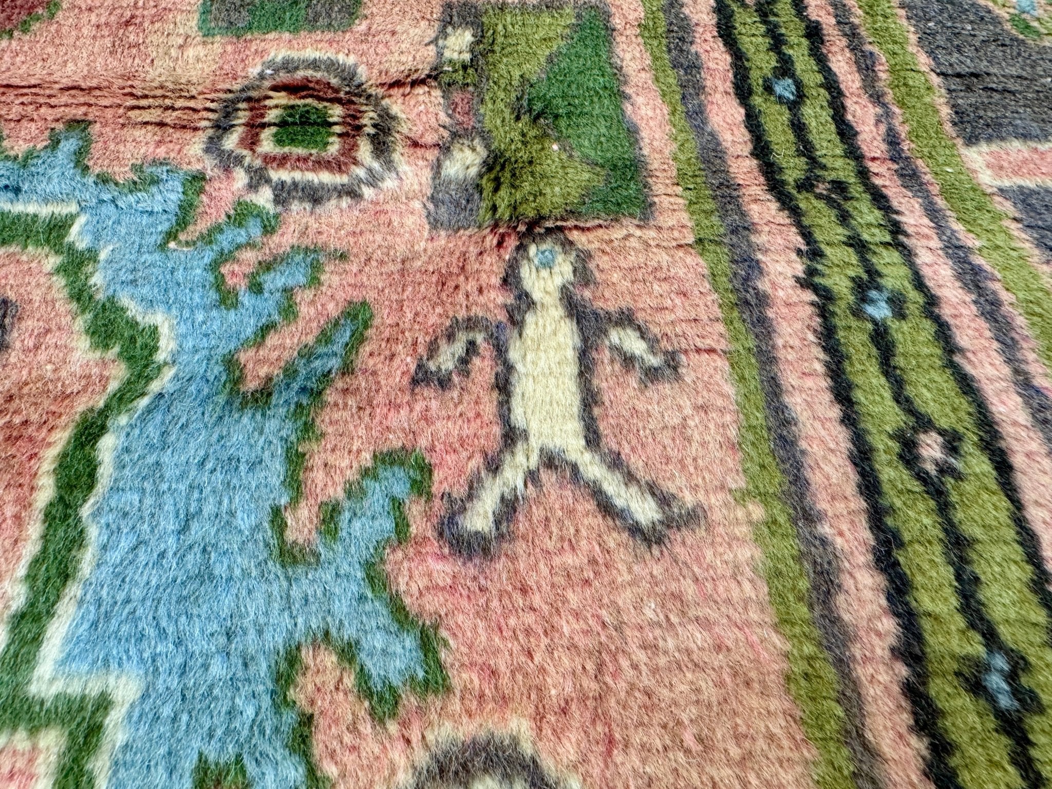 Persian Jozan Rug | 3' 7” x 4' 11