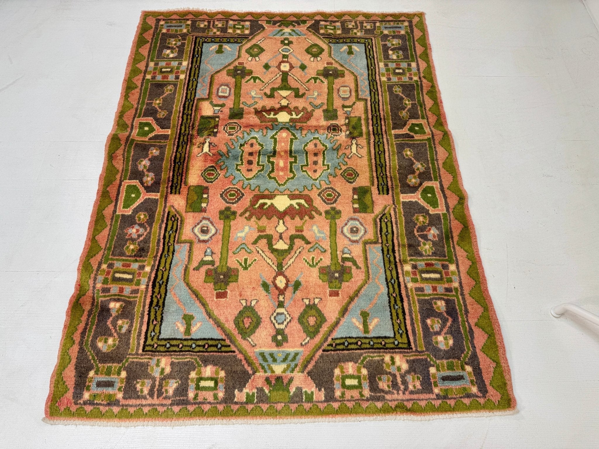 Persian Jozan Rug | 3' 7” x 4' 11