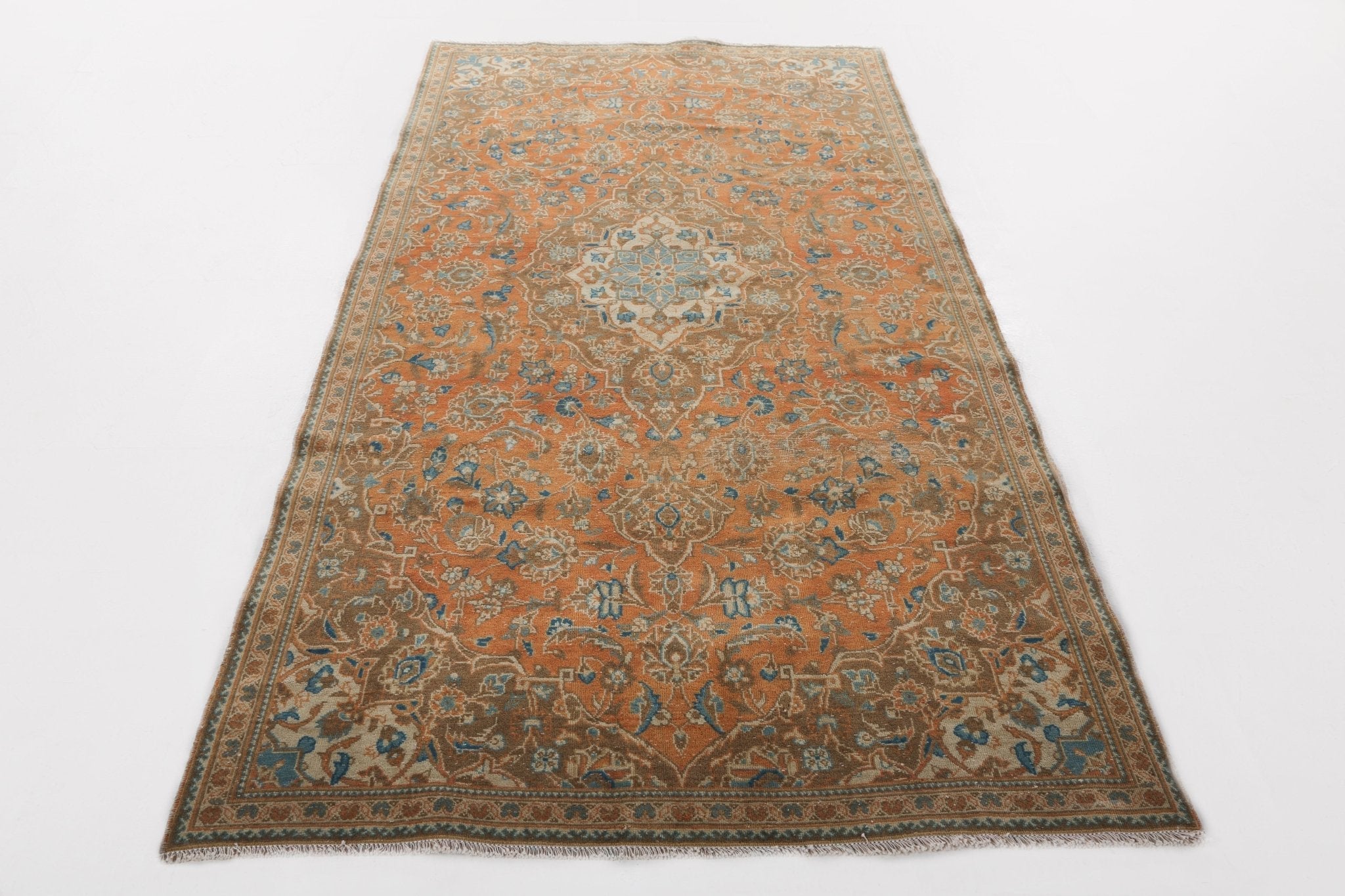 Persian Kashan Rug | 4' 3