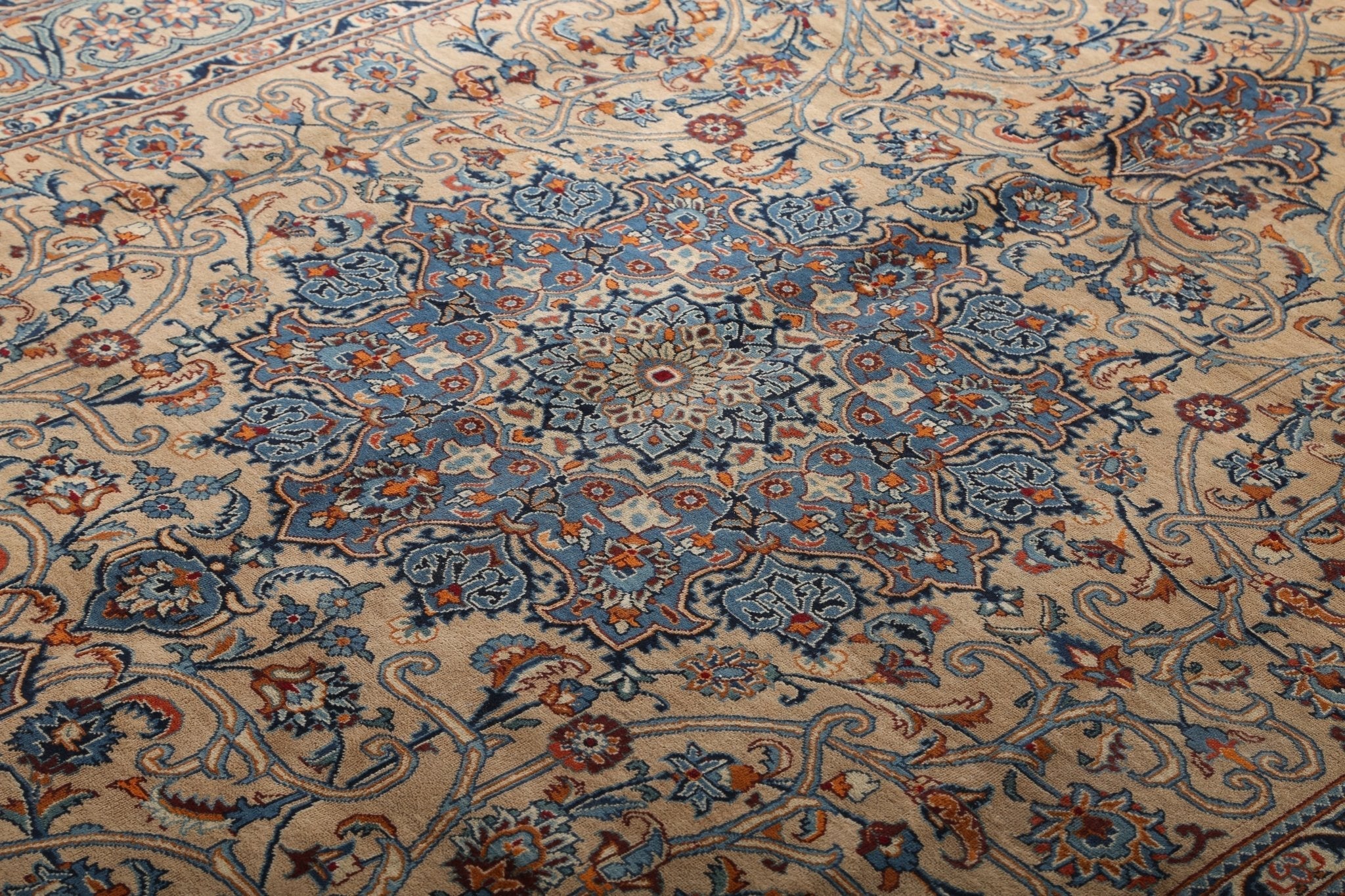 Persian Kashmar Rug | 6' 7