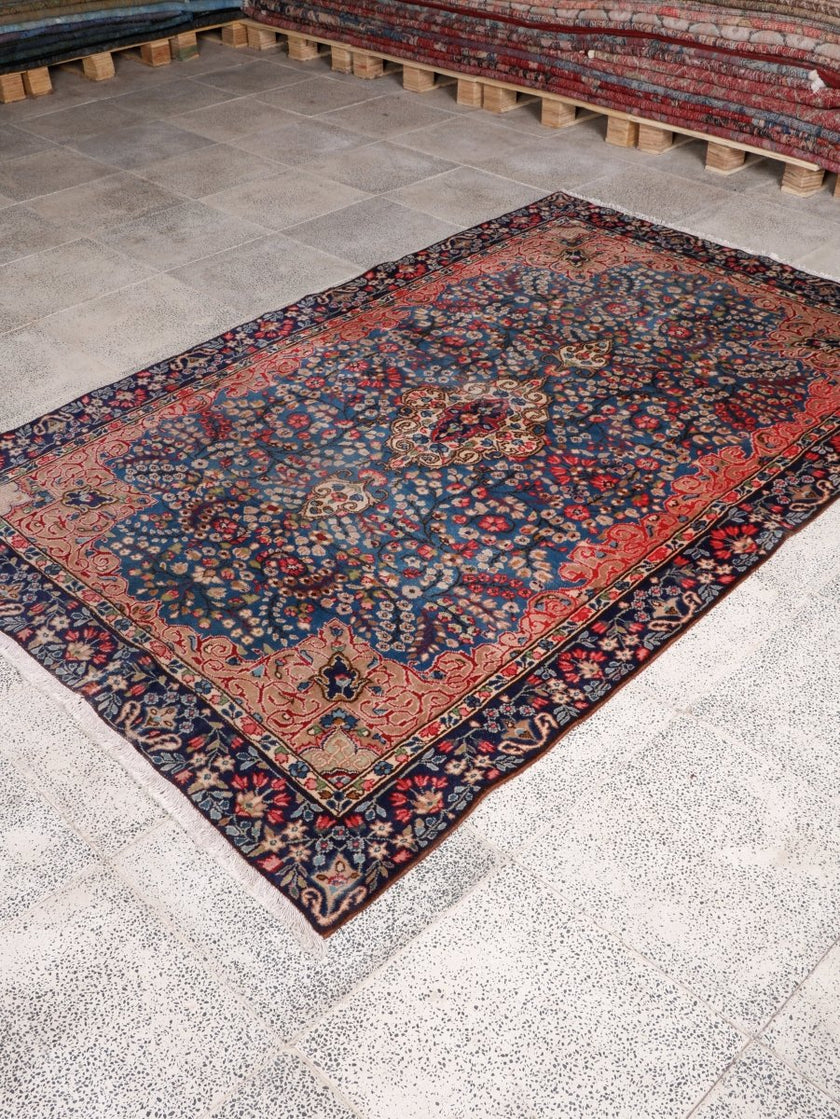 Persian Kerman Rug | 4' 9” x 7' 6