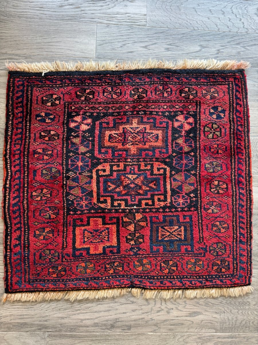 Persian Lori Rug | 2' 5