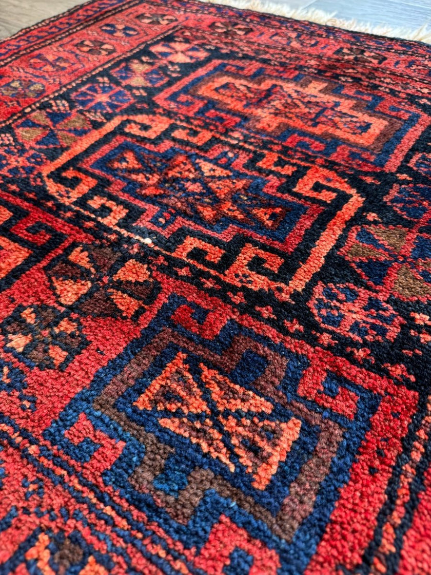 Persian Lori Rug | 2' 5