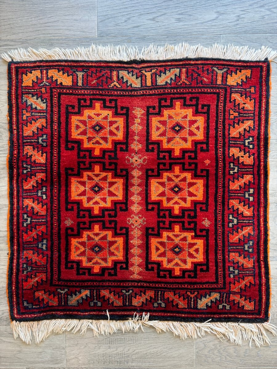 Persian Lori Rug | 2' 7