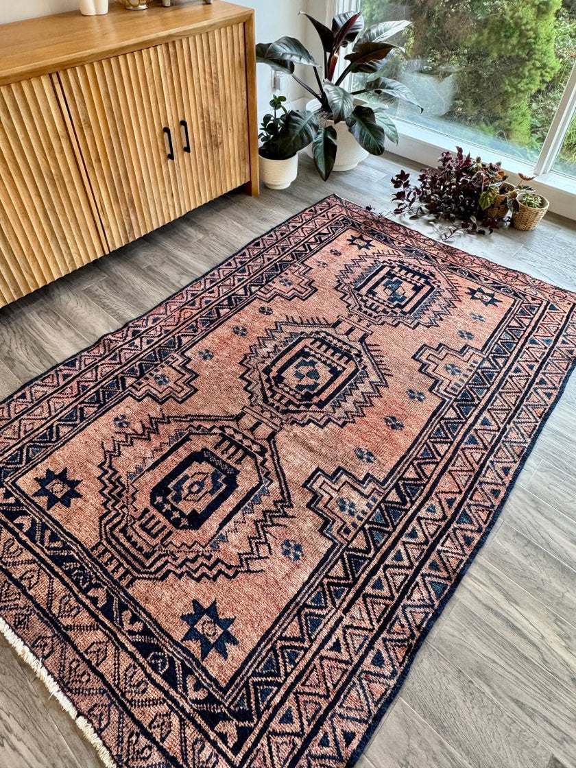 Persian Luri Rug | 4' 6
