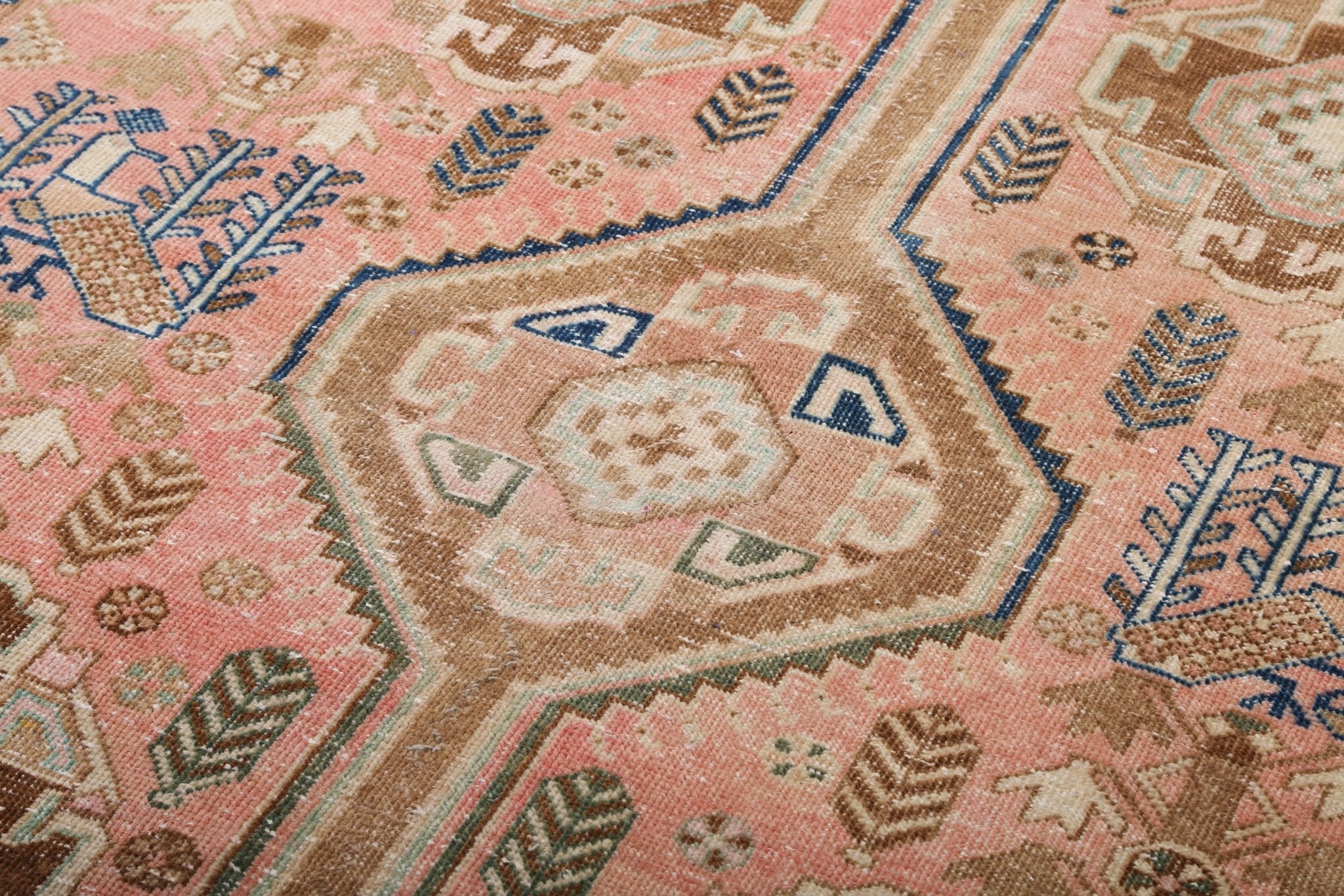 Persian Mahal Rug | 4' 9