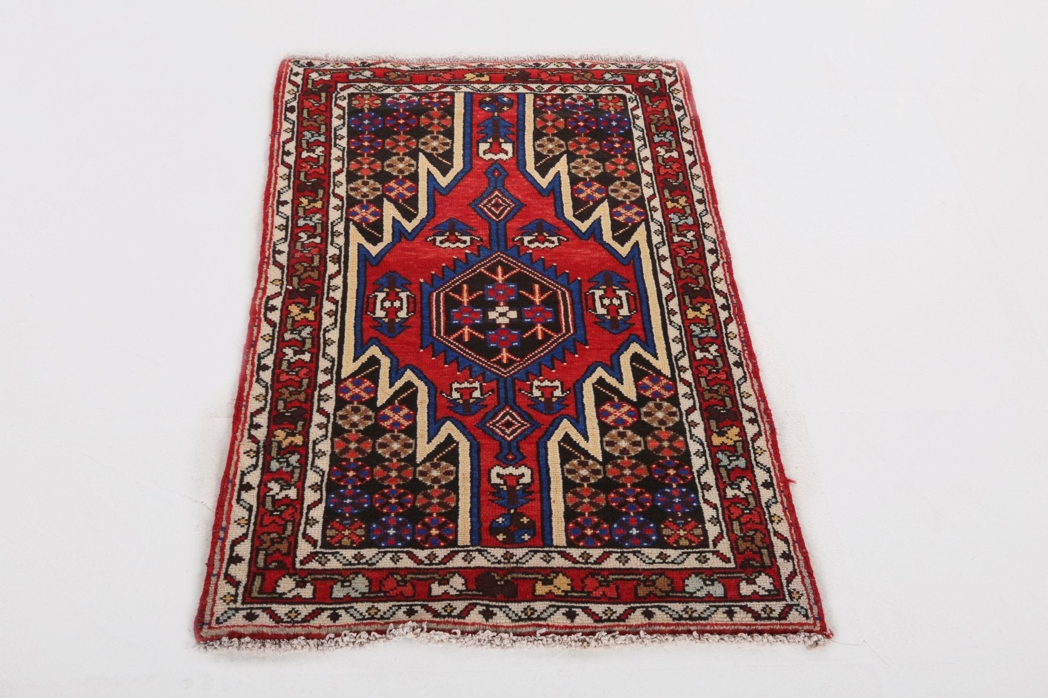 Persian Mazlaghan Rug | 2' 7