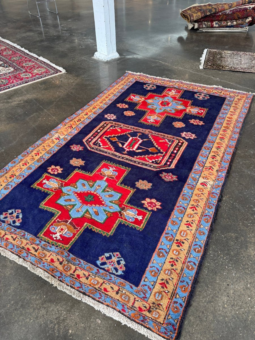 Persian Meshkin Rug | 4' 11