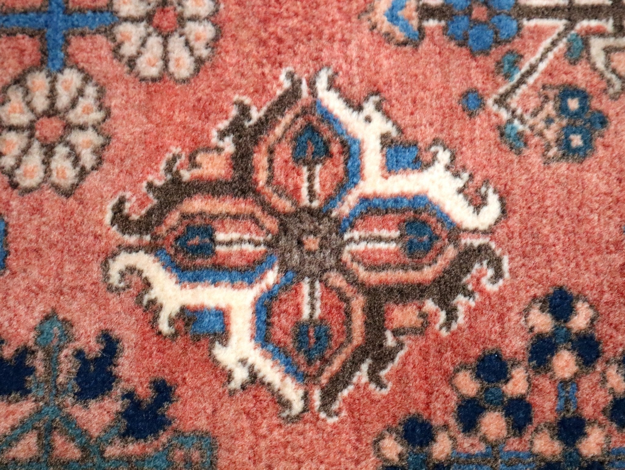 Persian Meymeh Rug | 5' 7