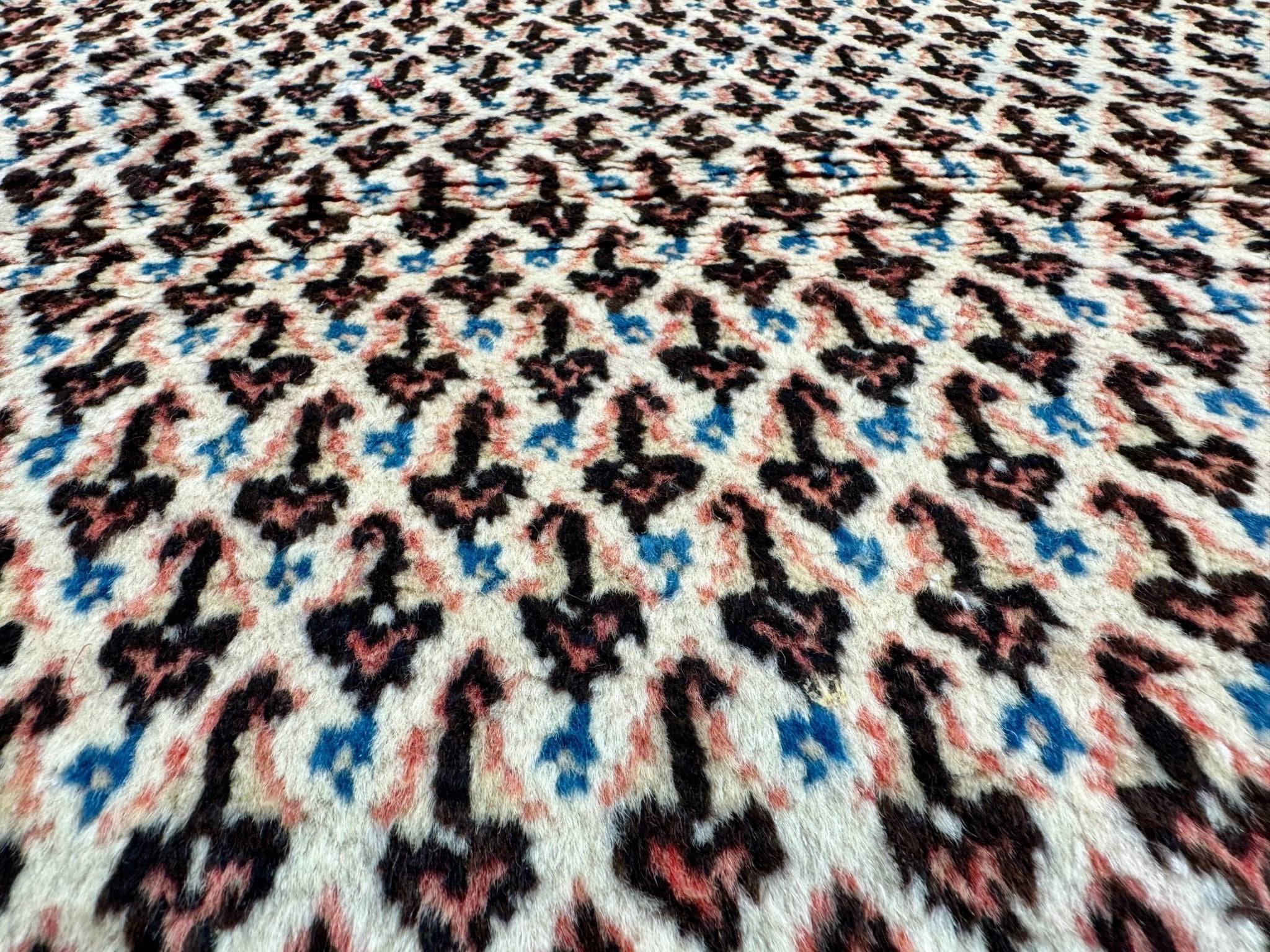 Persian Mir-Boteh Rug | 2' 9” x 4' 3