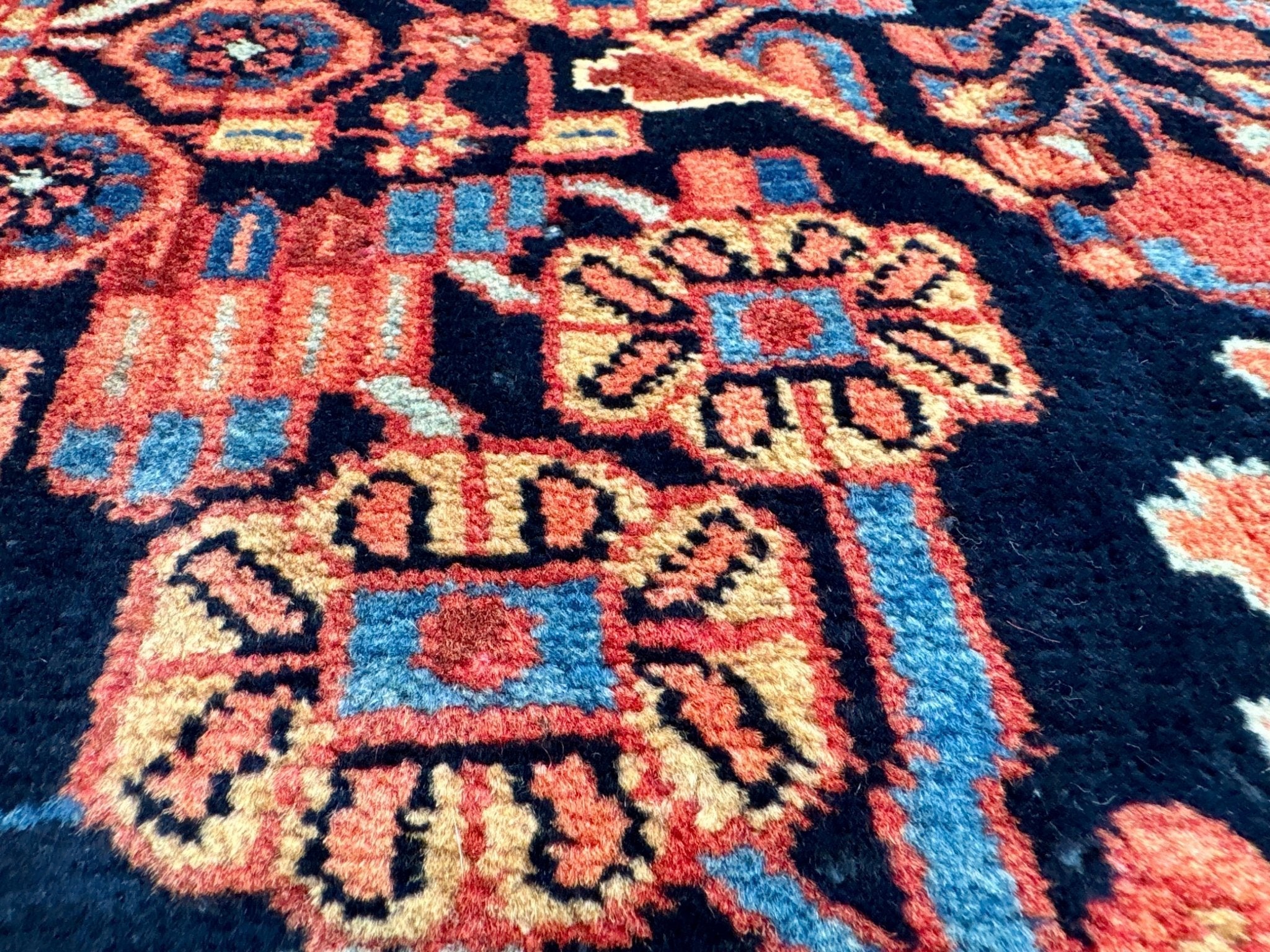 Persian Nahavand Rug | 3' x 5' 8