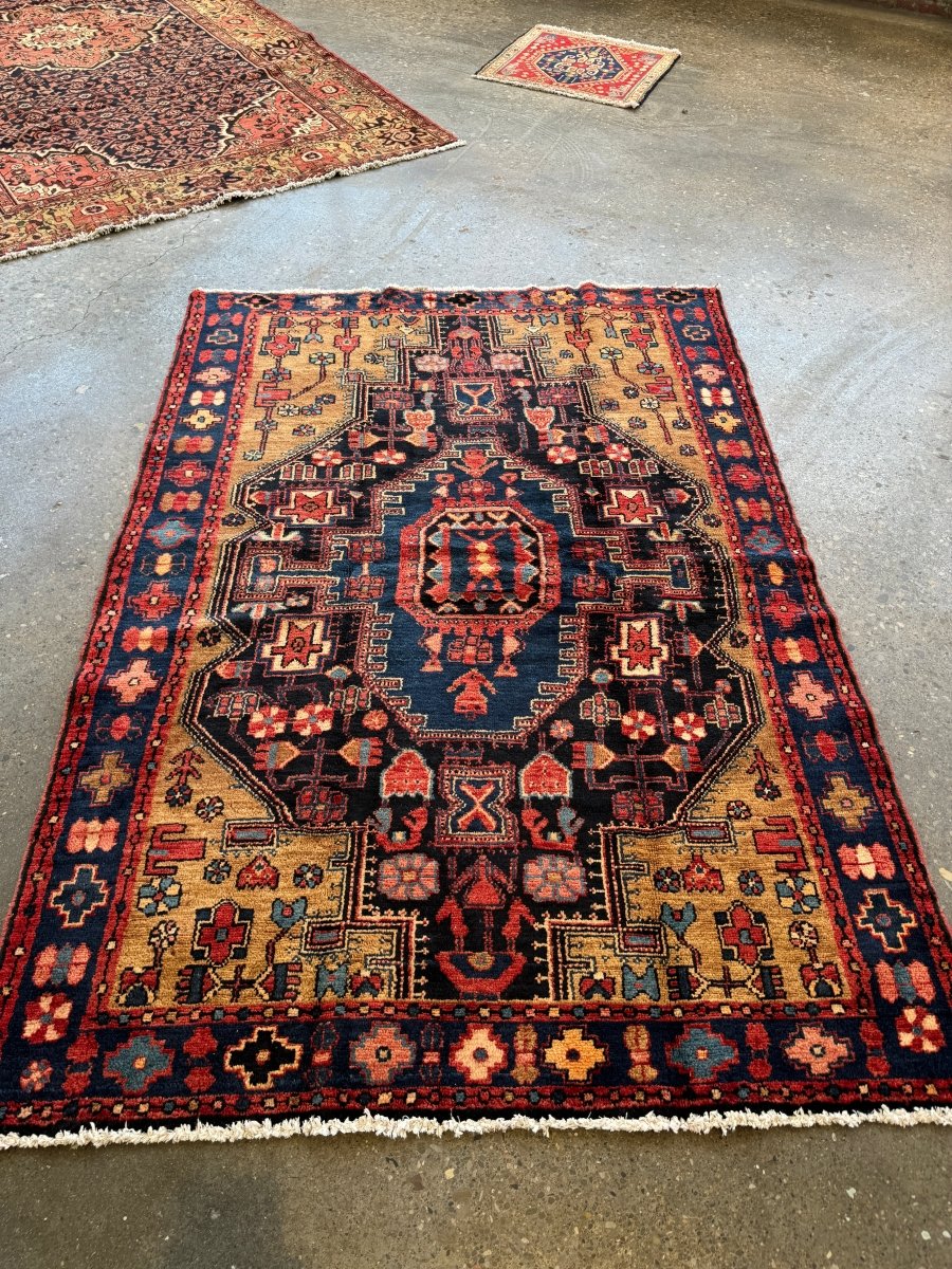 Persian Nahavand Rug | 4' 6