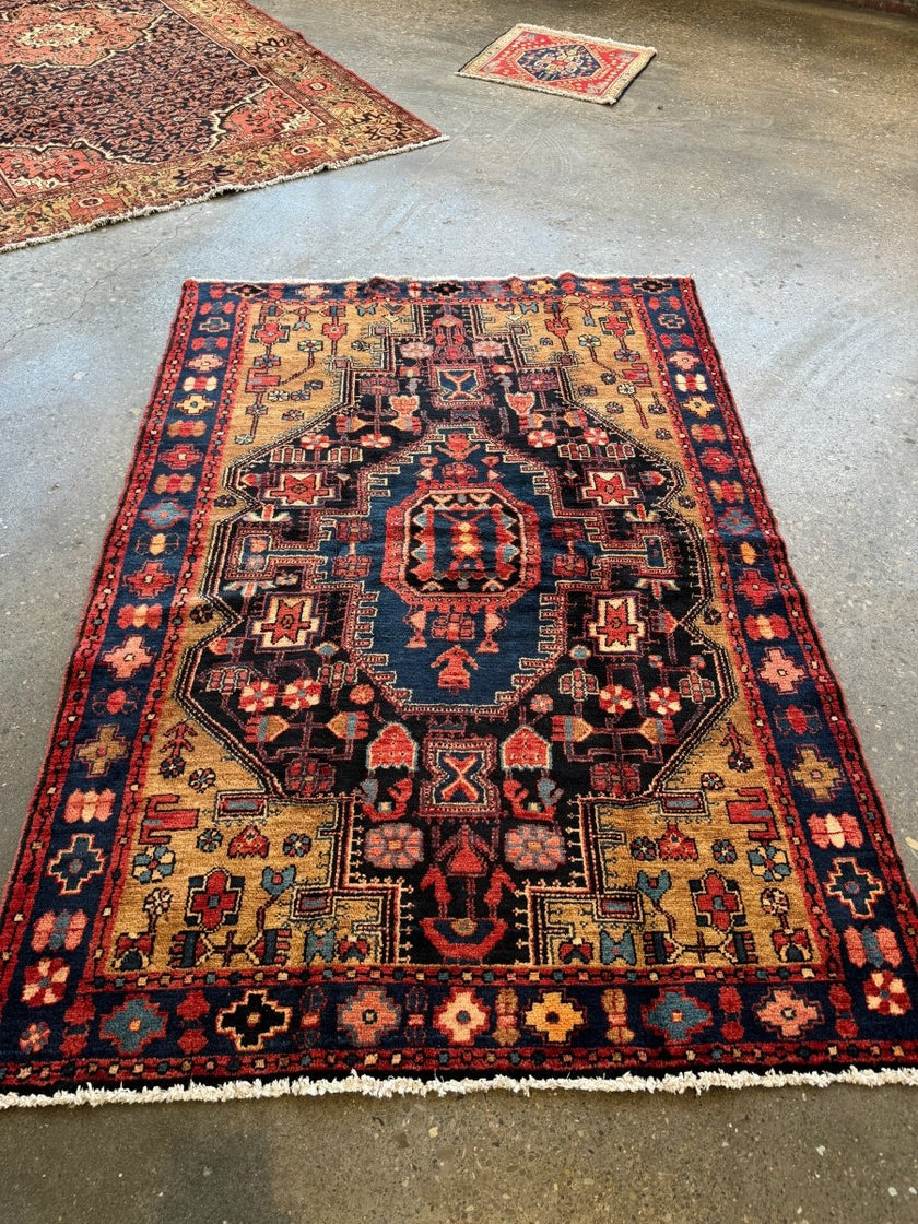 Persian Nahavand Rug | 4' 6
