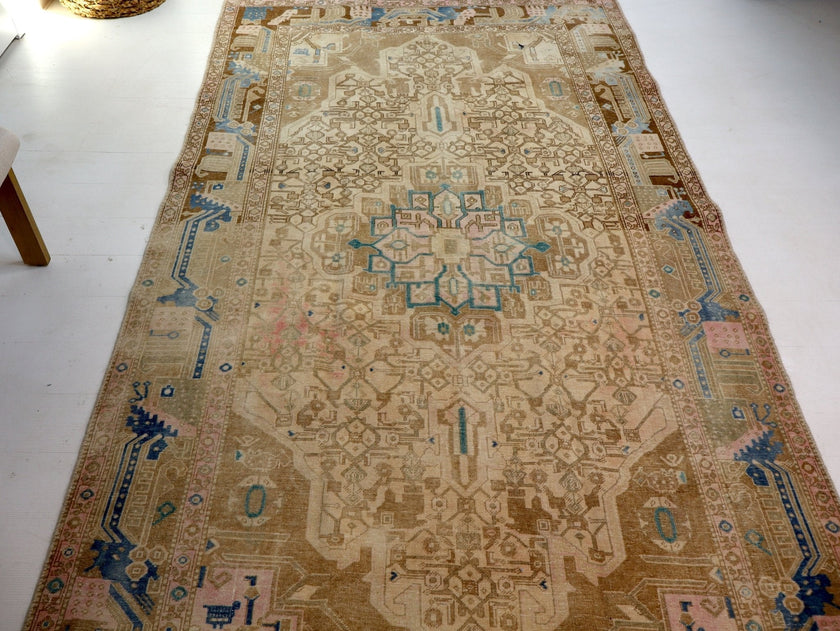 Persian Nahavand Rug | 5' 1” x 9' 4