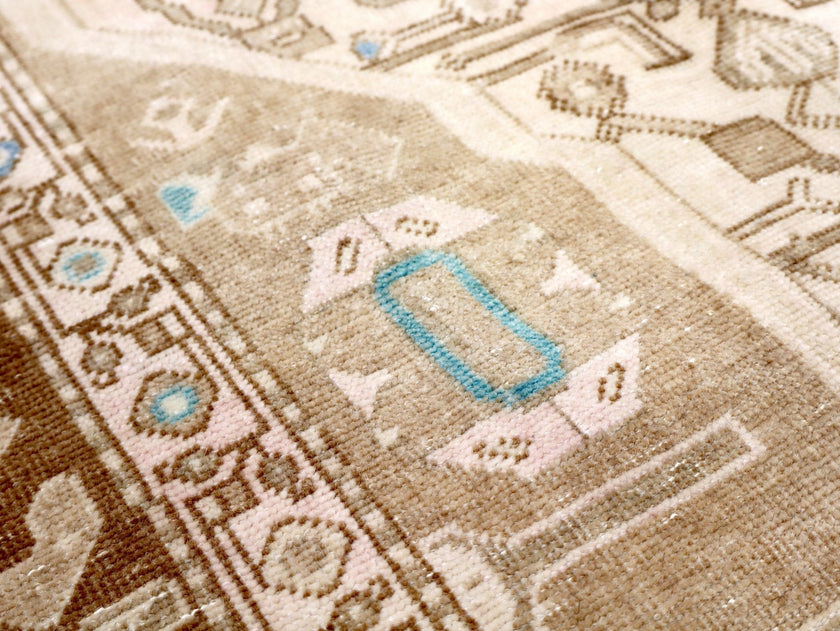 Persian Nahavand Rug | 5' 1” x 9' 4