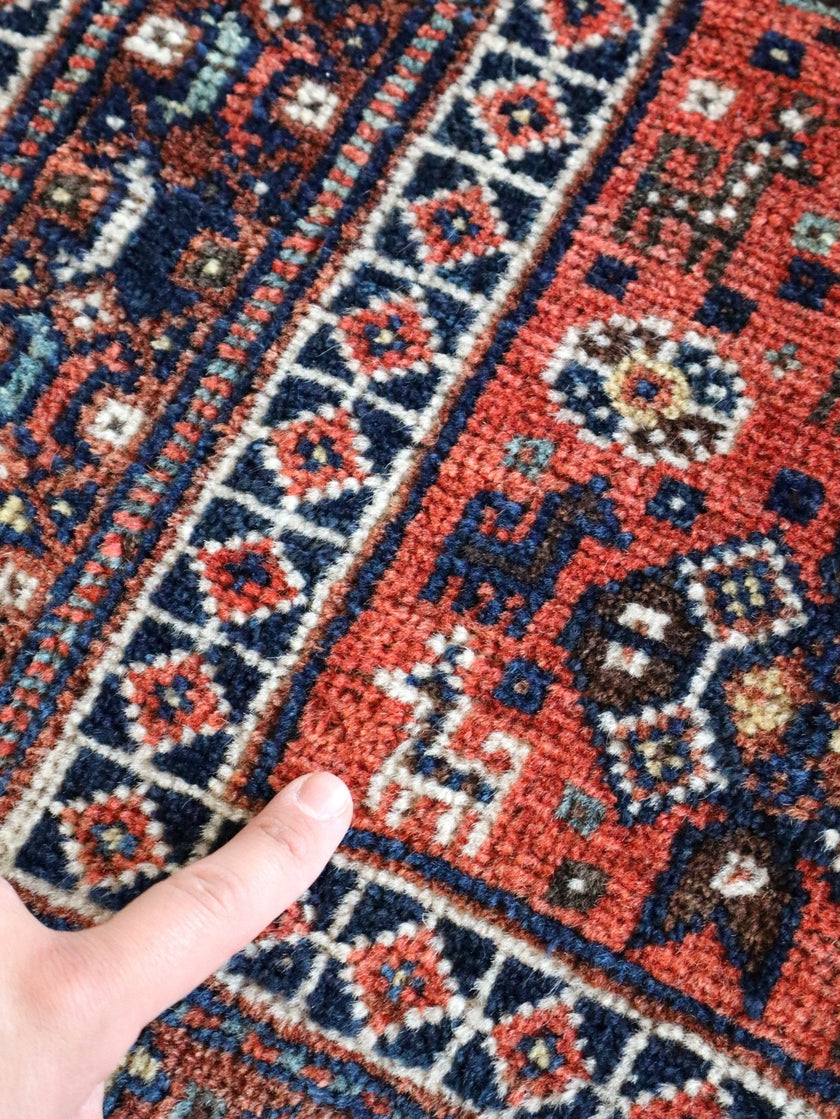 Persian Qashqai Rug | 4' x 5' 1
