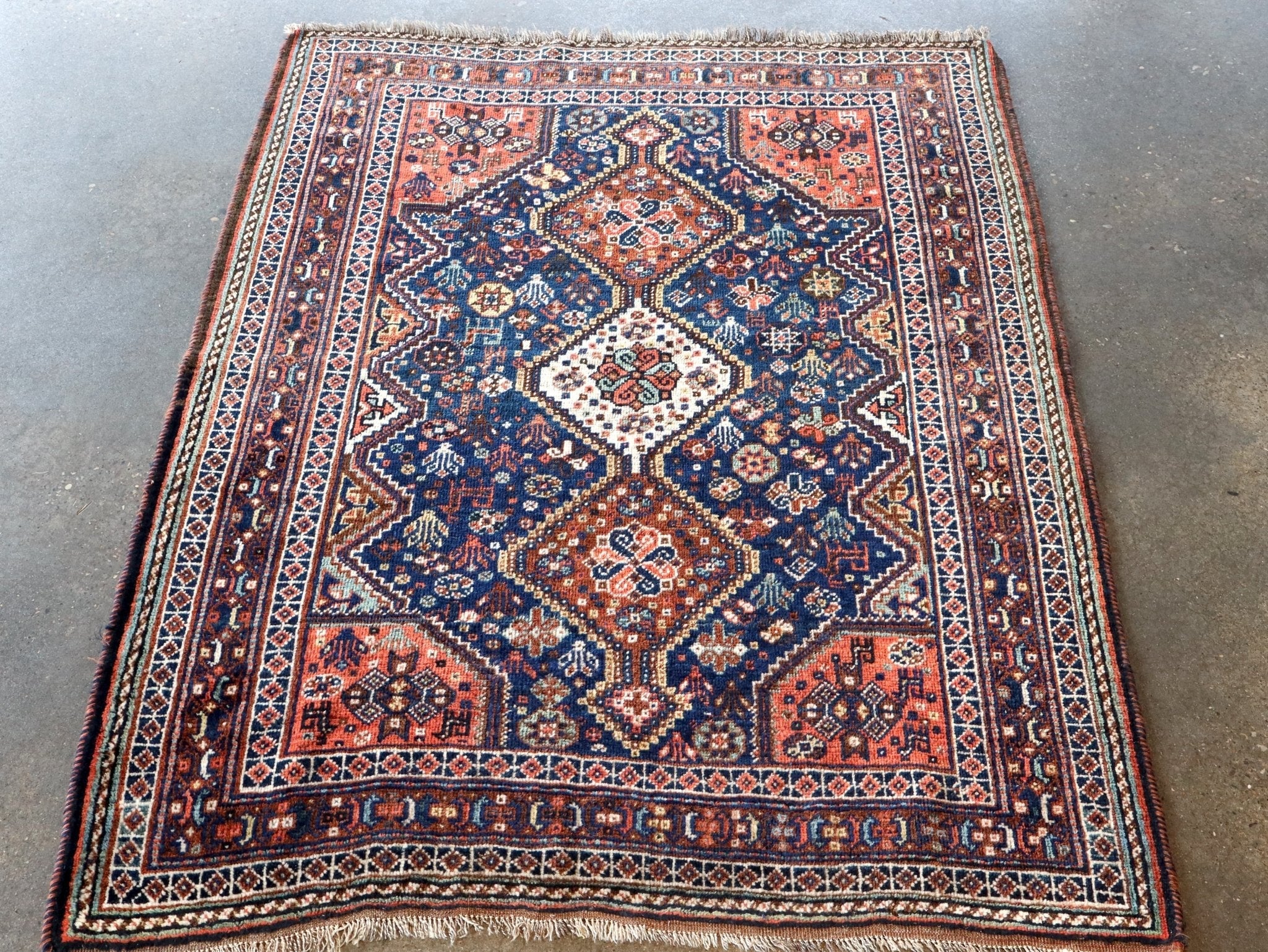Persian Qashqai Rug | 4' x 5' 1