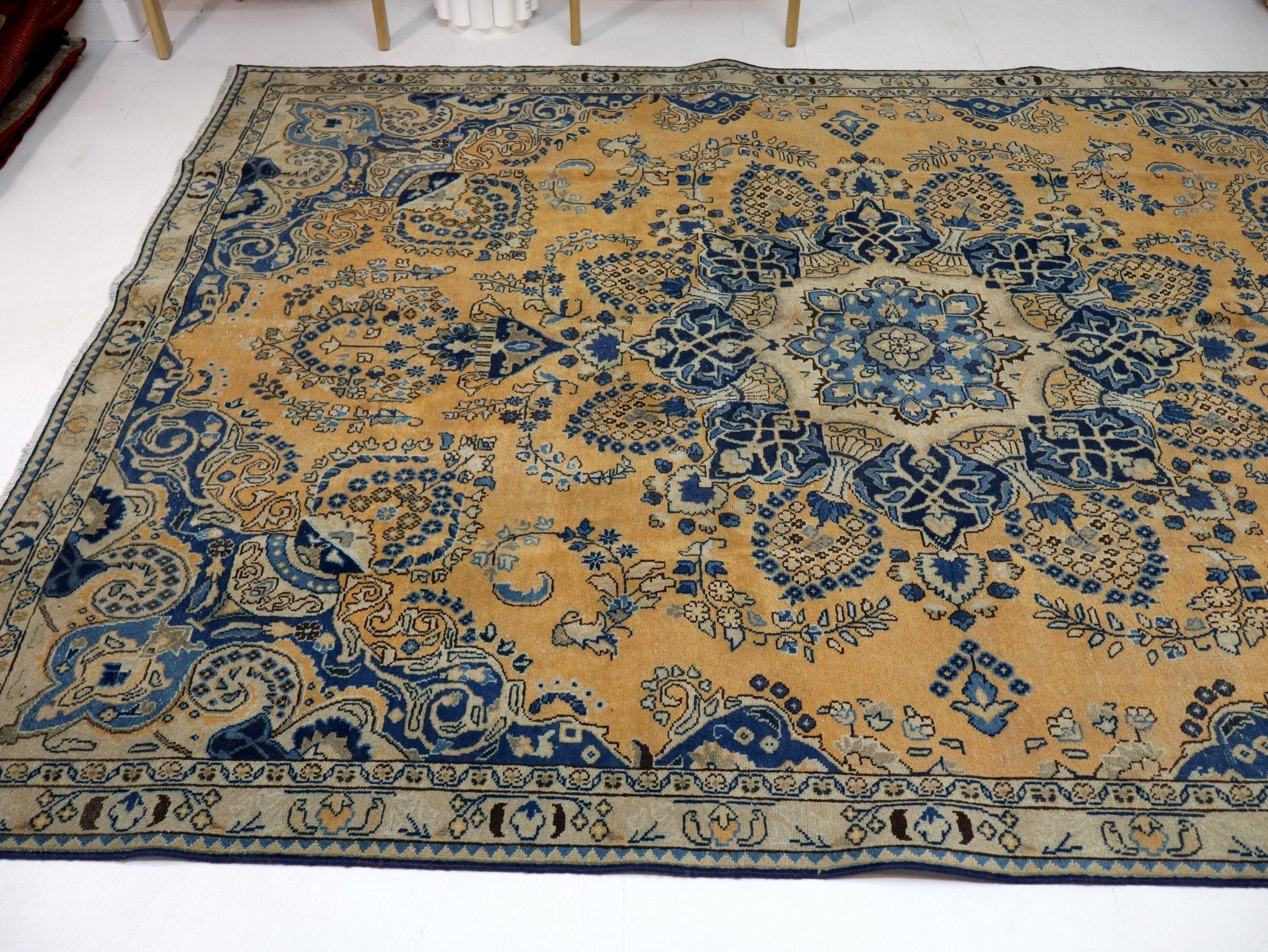 Persian Sabzevar Rug | 7' 3” x 10' 2