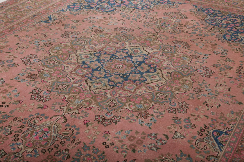 Persian Sabzevar Rug | 9' 6