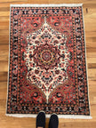 Persian Sarouk Rug | 2' 9