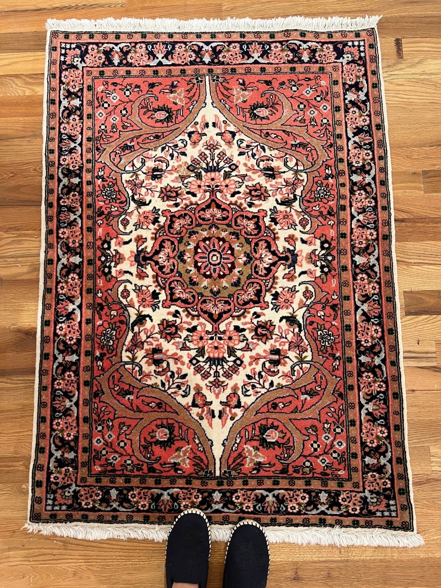 Persian Sarouk Rug | 2' 9
