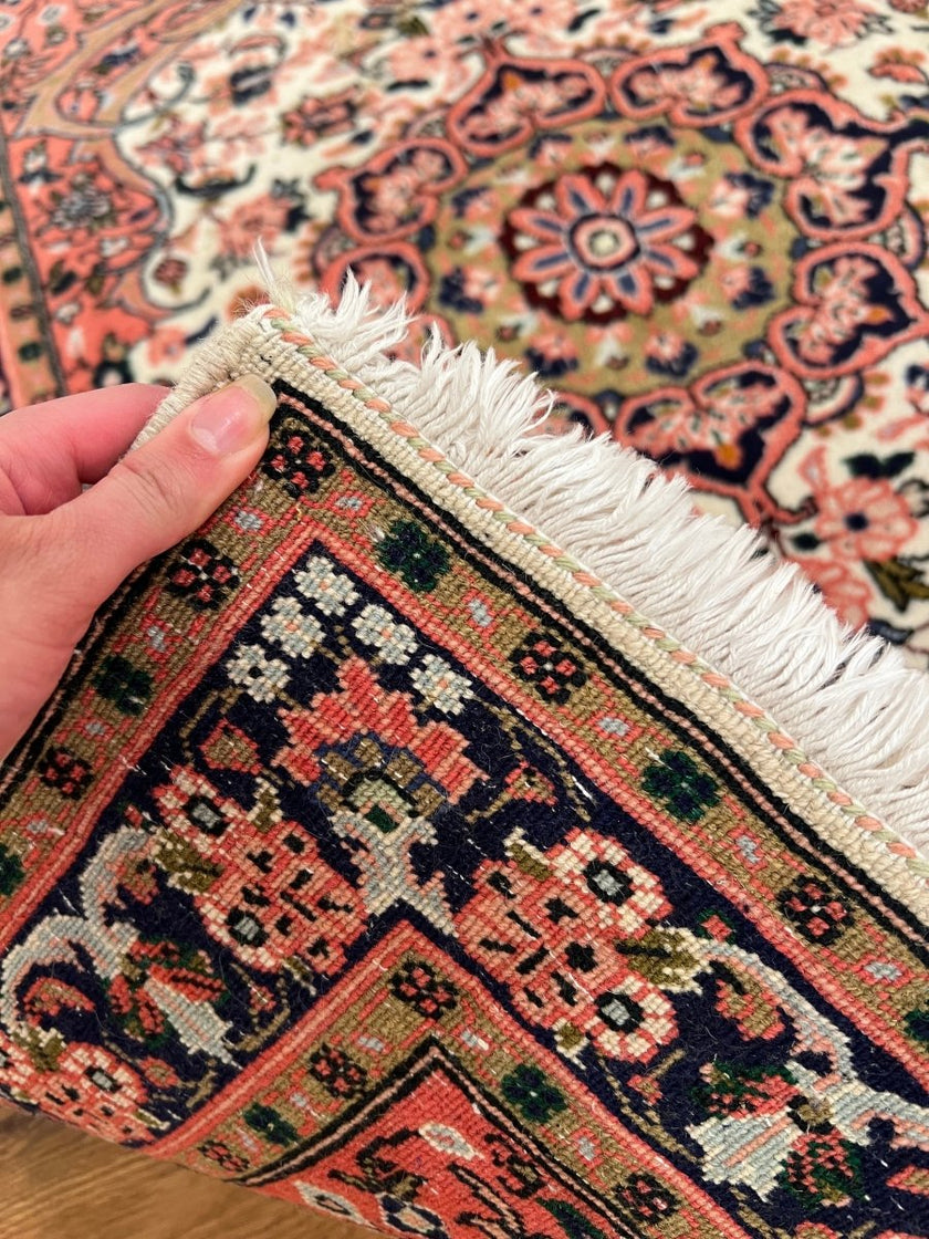 Persian Sarouk Rug | 2' 9
