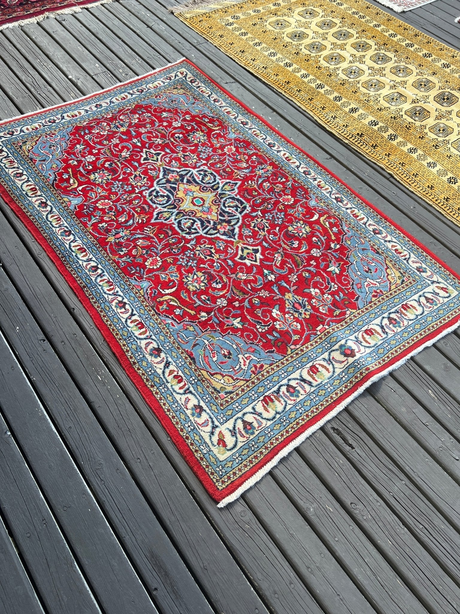 Persian Sarouk Rug | 3' 7