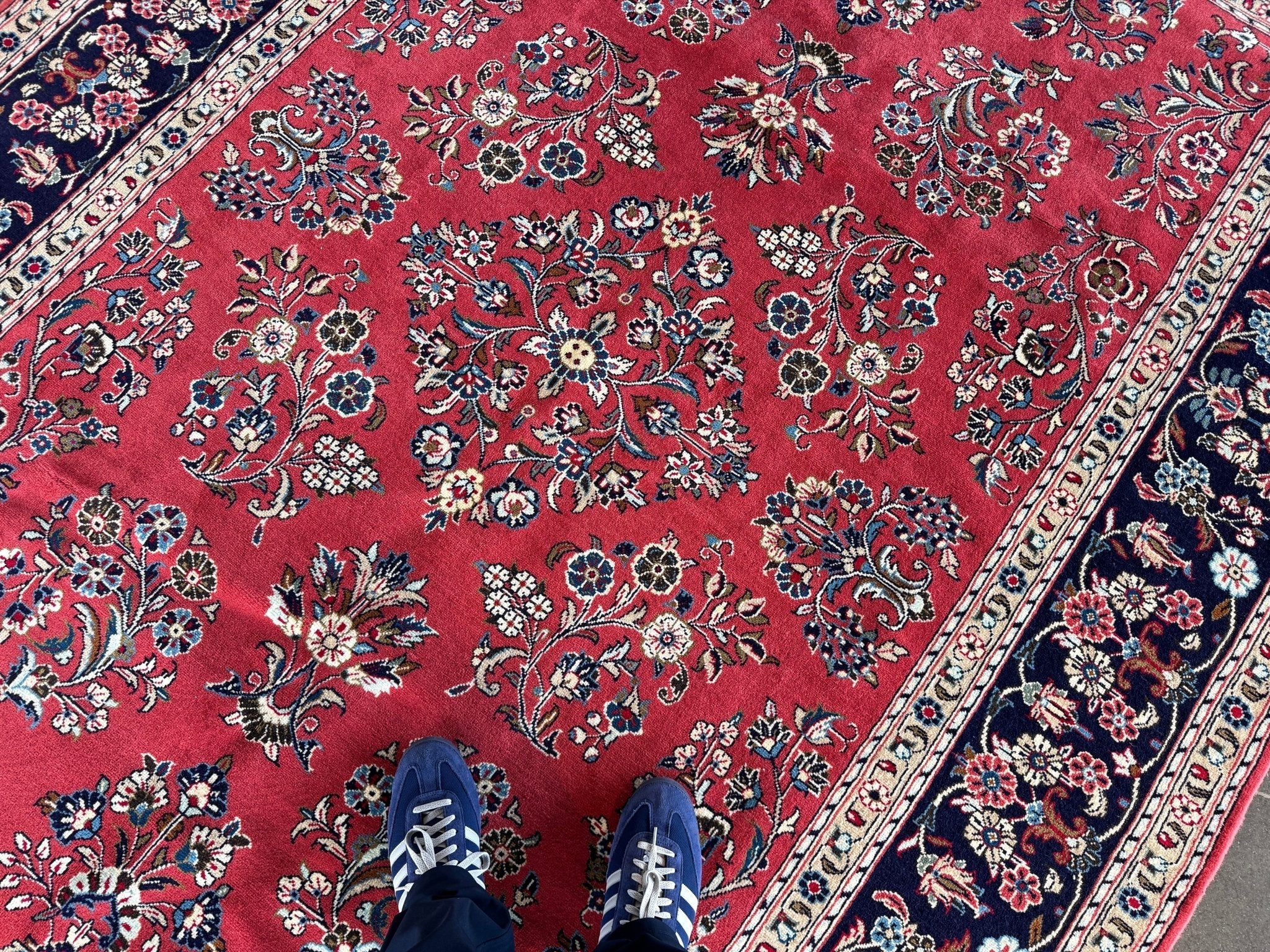 Persian Sarouk Rug | 6' 11