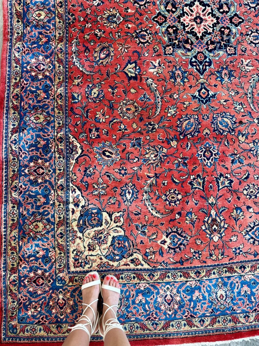 Persian Sarouk Rug | 6' 7