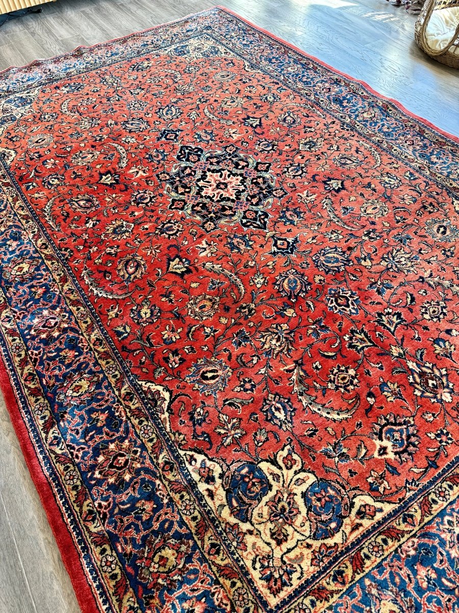 Persian Sarouk Rug | 6' 7