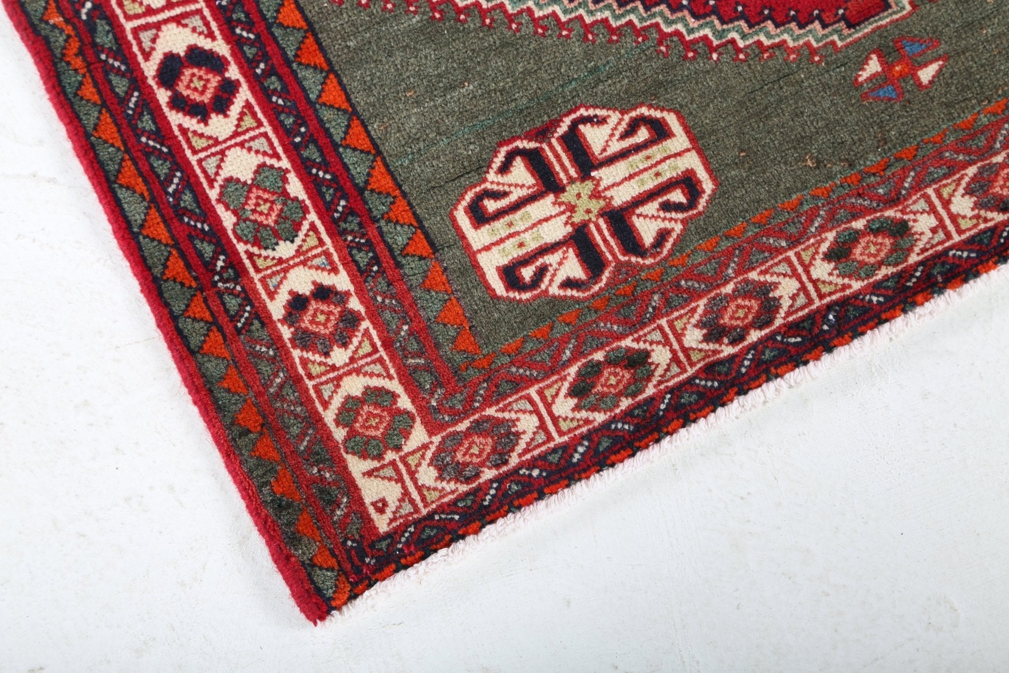 Persian Abadeh Rug | 2' 11