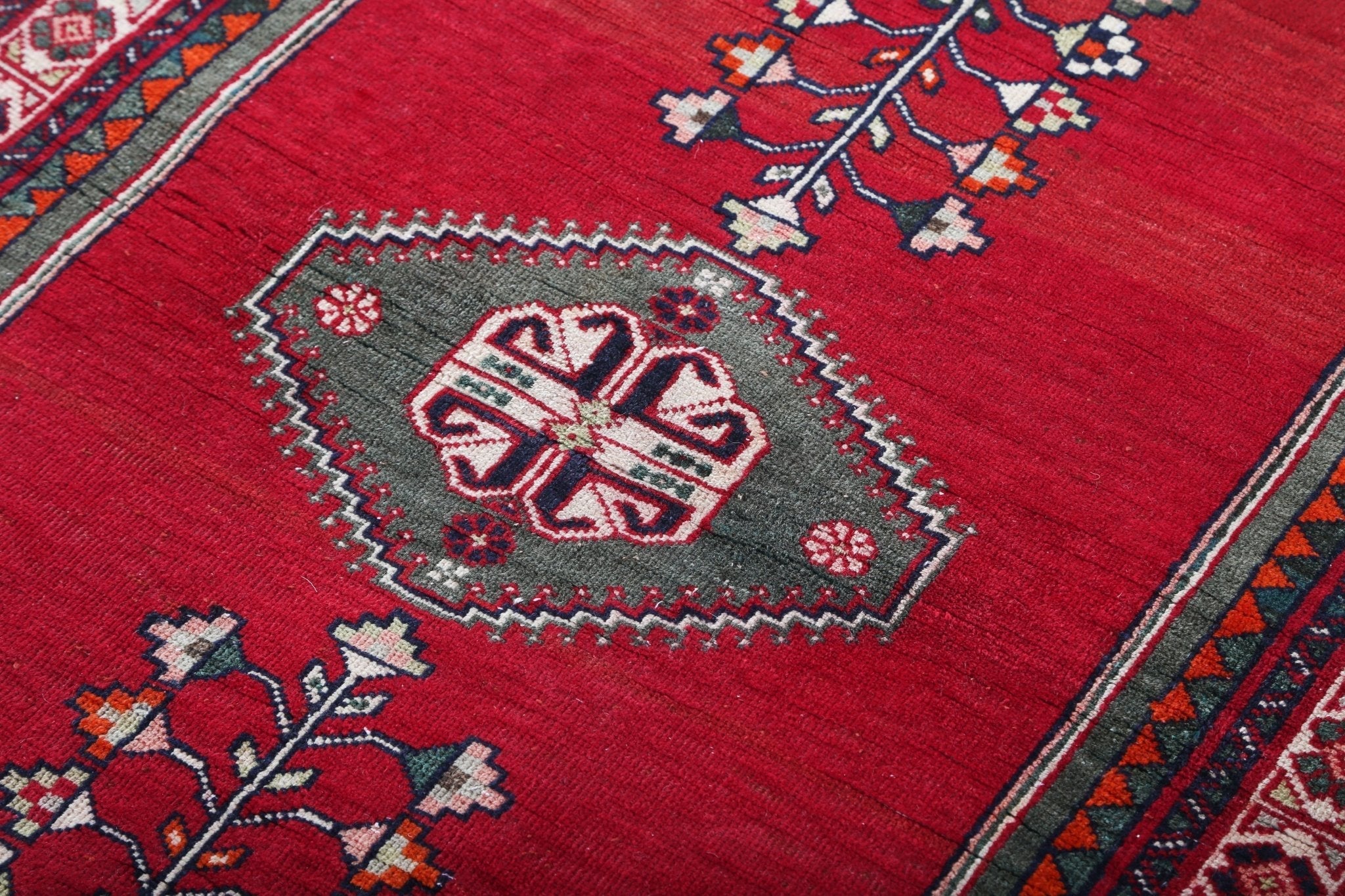 Persian Abadeh Rug | 2' 11