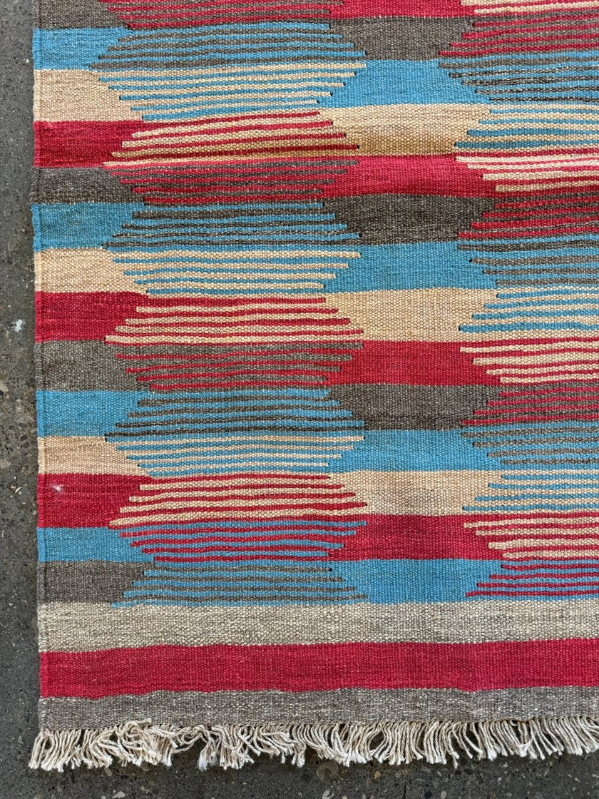 Persian Shiraz Kilim Rug | 3' x 4' 6