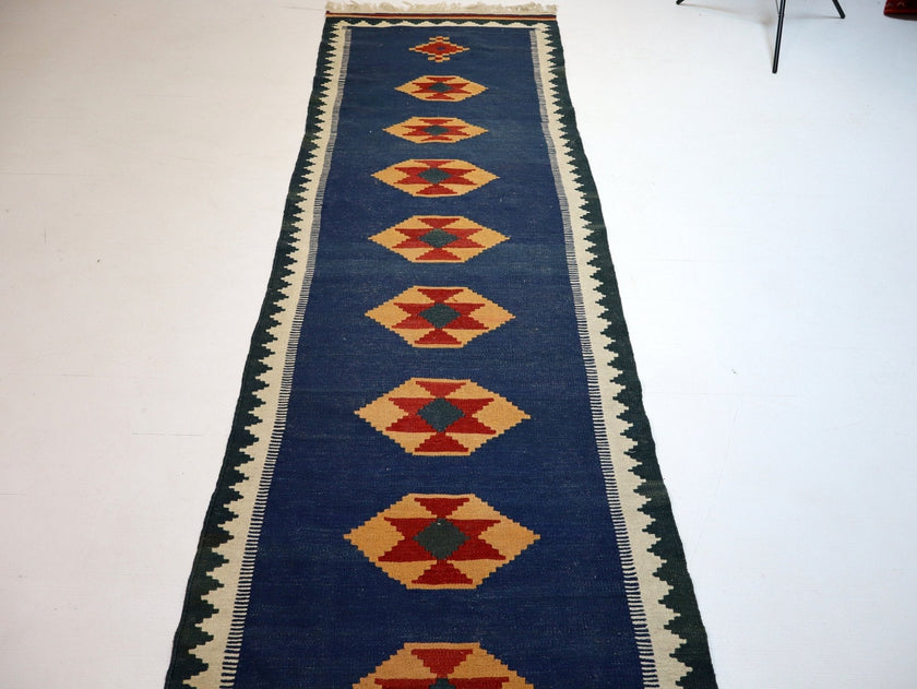 Persian Shiraz kilim Runner |  2' 8