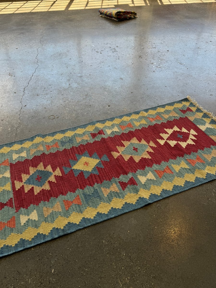 Persian Shiraz Kilim Runner Rug | 2' 10