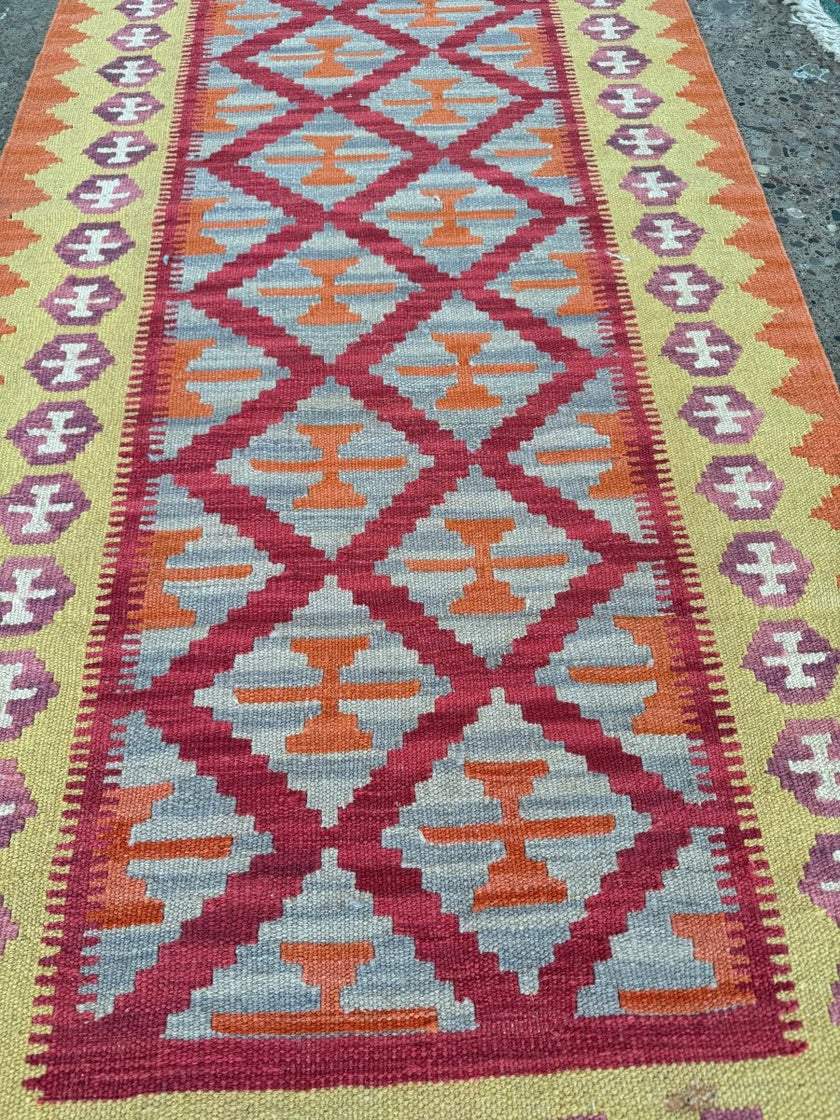 Persian Shiraz Kilim Runner Rug | 2' 9
