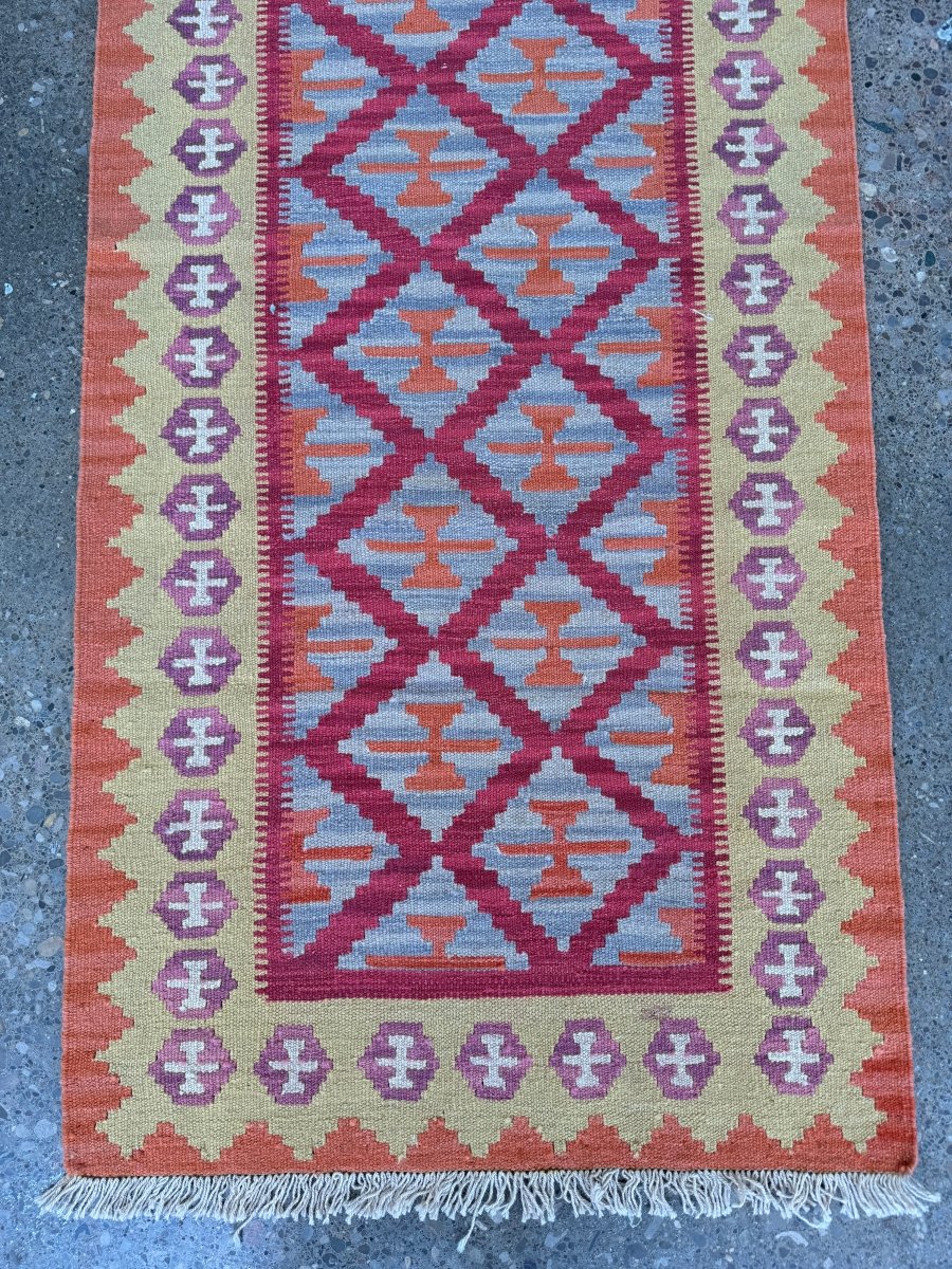 Persian Shiraz Kilim Runner Rug | 2' 9