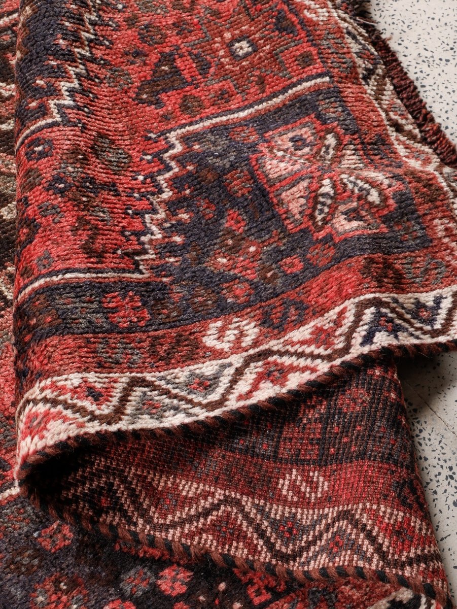 Persian Shiraz Rug | 3' 5” x 5' 3