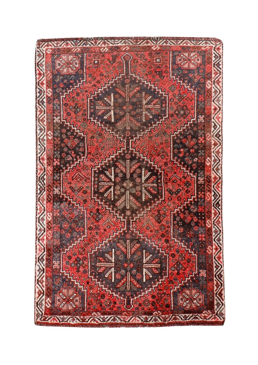 Persian Shiraz Rug | 3' 5” x 5' 3