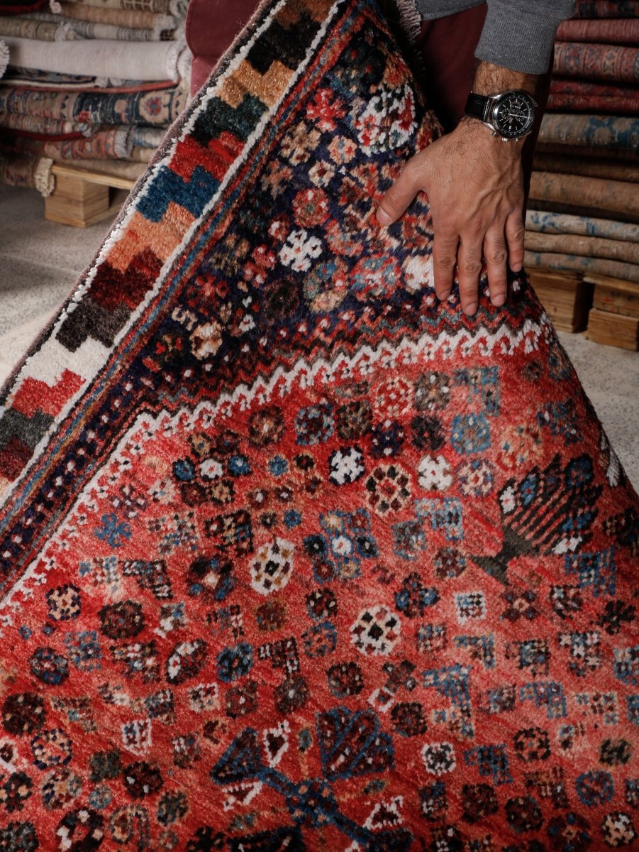 Persian Shiraz Rug | 3' 6” x 5' 1