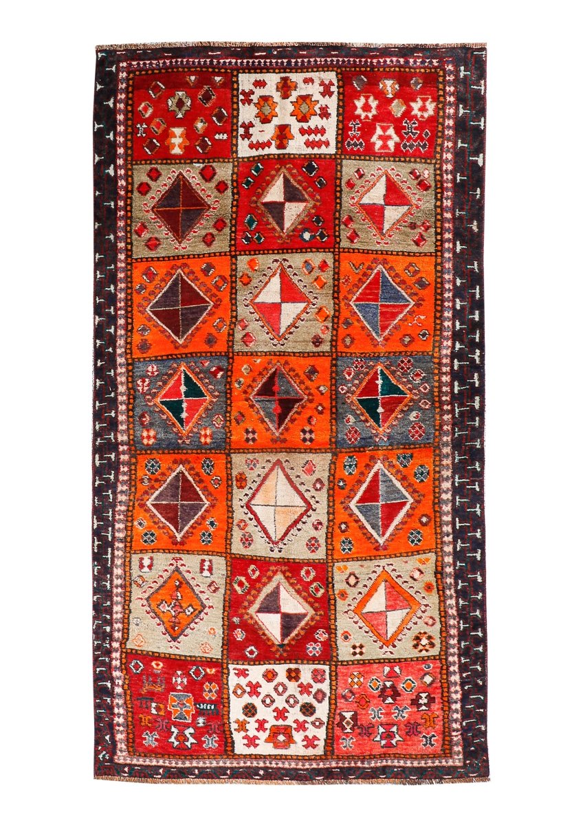 Persian Shiraz Rug | 4' 2” x 7' 10