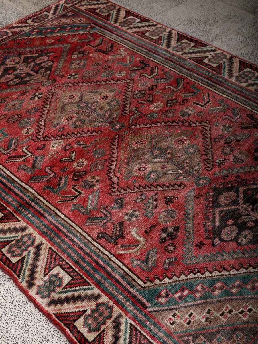 Persian Shiraz Rug | 4' 9” x 6' 9