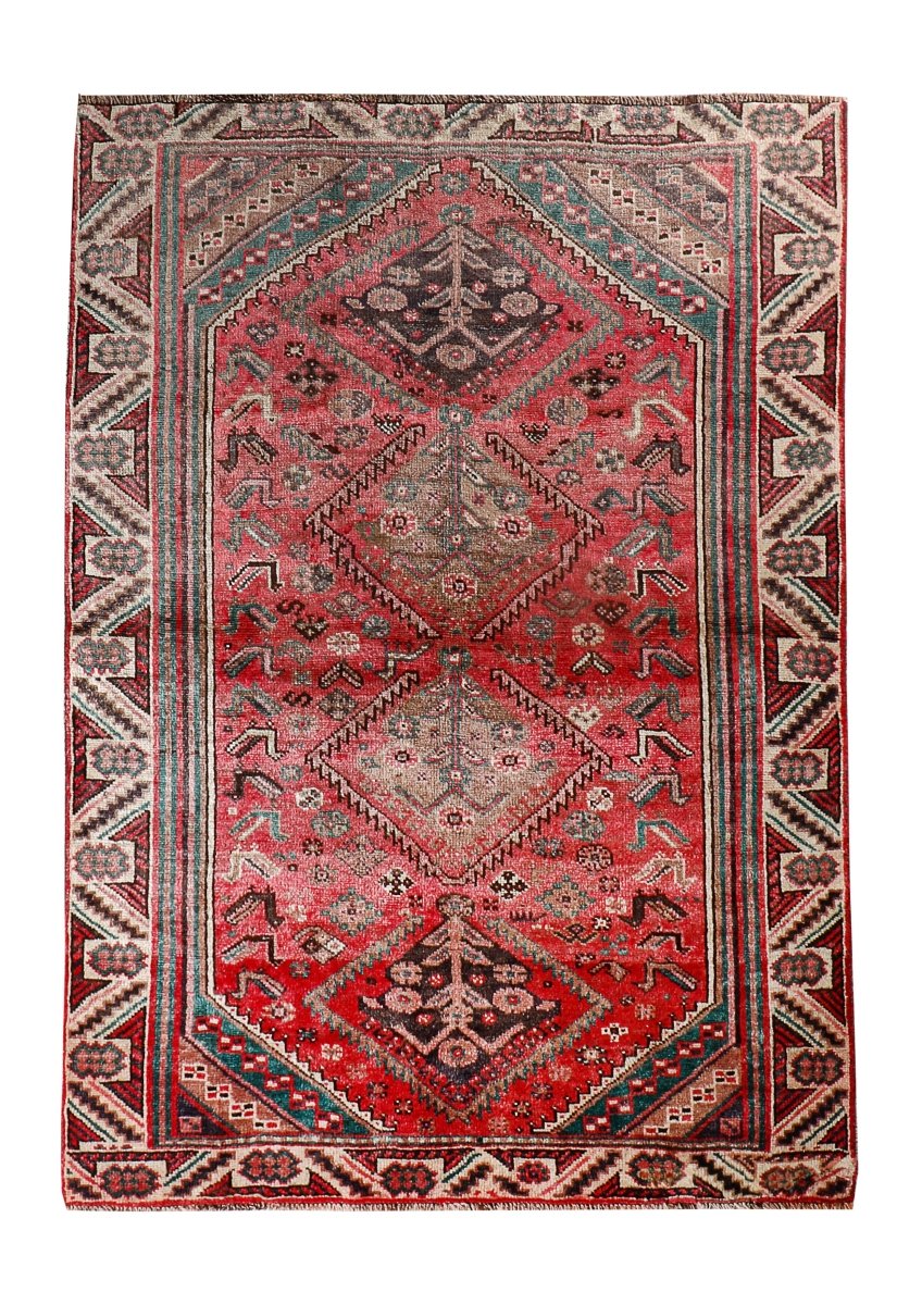 Persian Shiraz Rug | 4' 9” x 6' 9