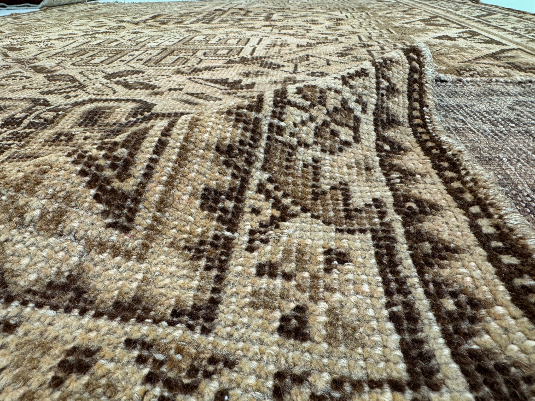 Persian Shiraz Rug | 5' 5” x 7' 11