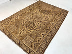 Persian Shiraz Rug | 5' 5” x 7' 11
