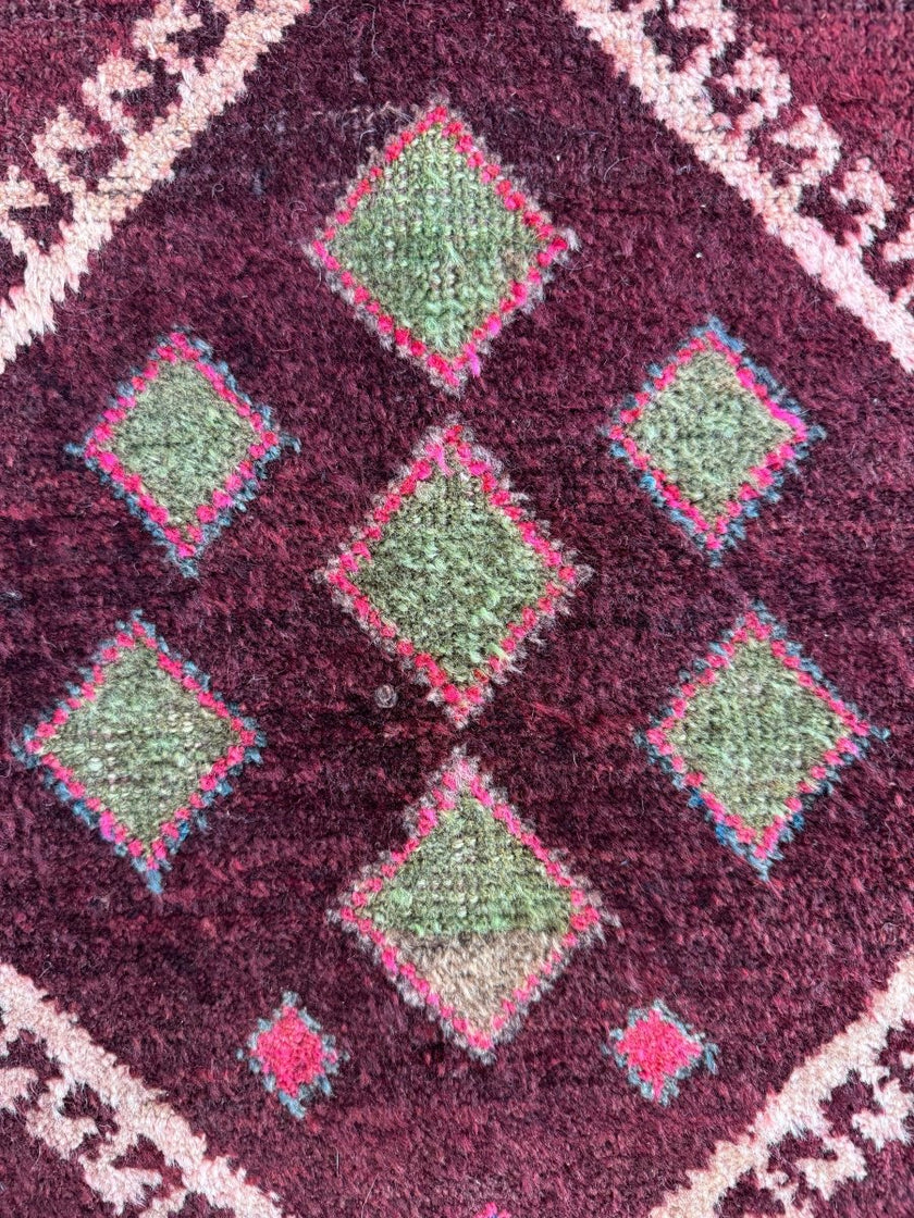 Persian Sirjan Rug | 2' 8